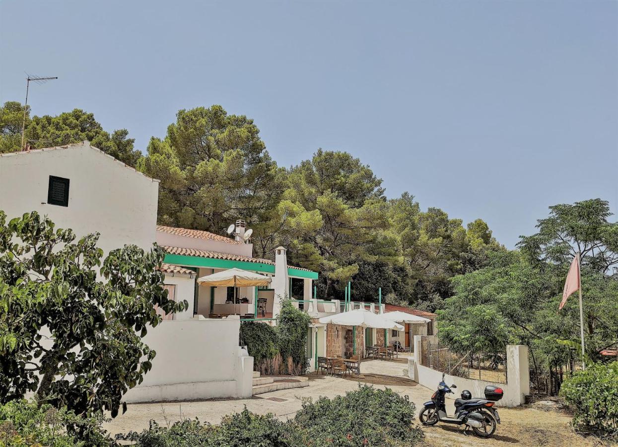 Cala Vinagra House Bed and Breakfast Carloforte  Esterno foto